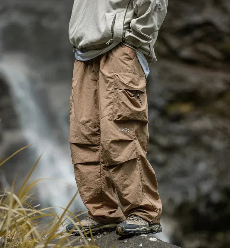 Men's cargo trousers - with elasticated waist
