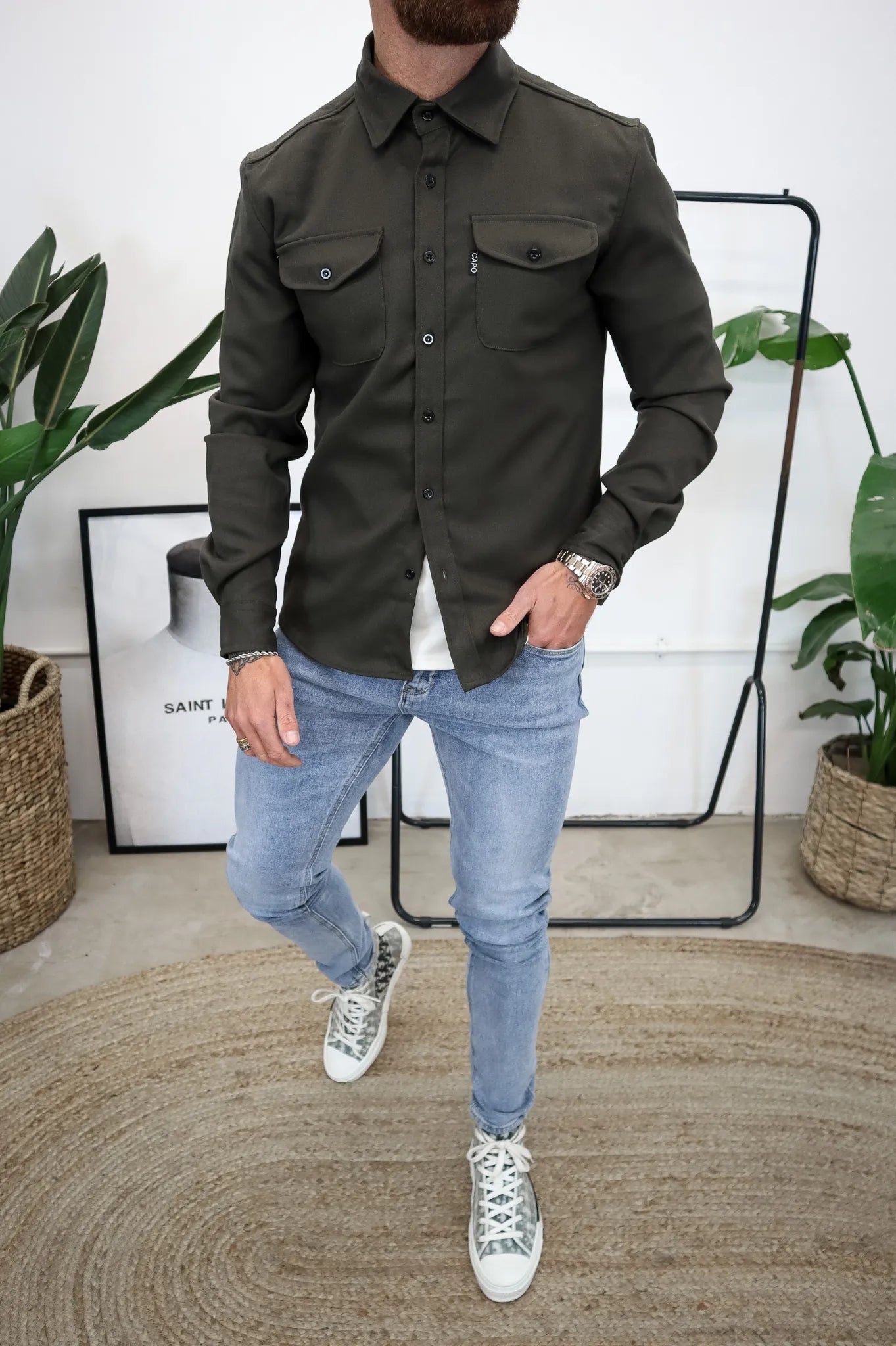 Metroshirt jacket – a buttoned shirt jacket for men with chest pockets, blending sophisticated tailoring with casual comfort.