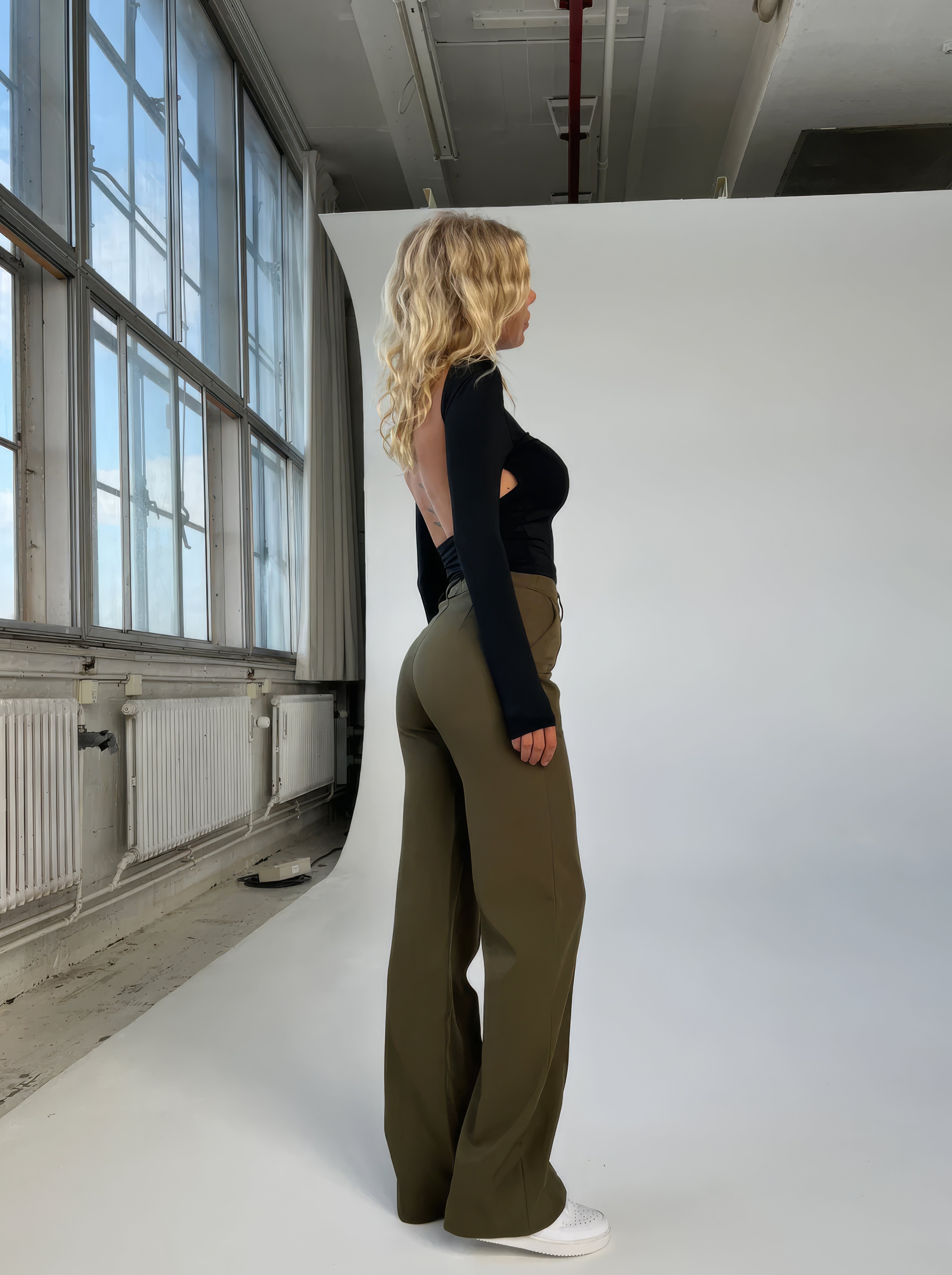 Women's straight leg trousers